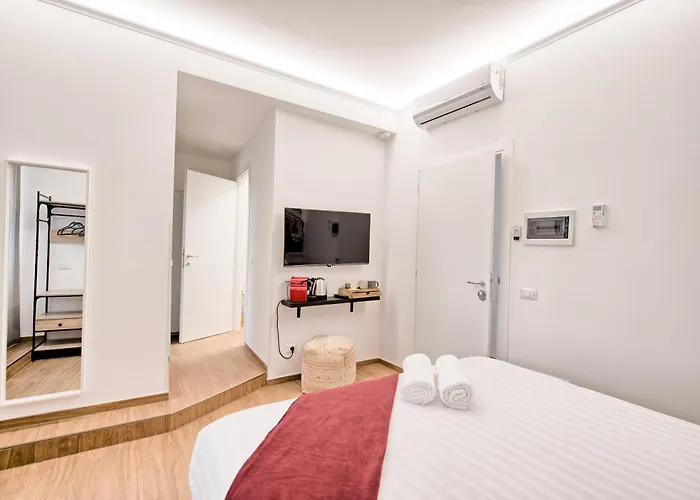 Caesar's Quarters - Private In Affittacamere 4*